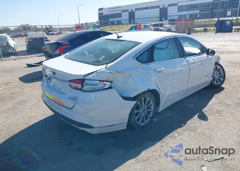 2017 Ford Fusion Hybrid Se z USA, uszkodzony, nr VIN 3FA6P0LU3HR359610